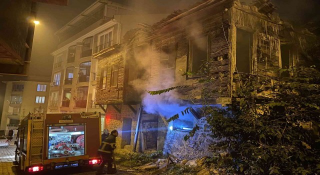 Sinopta metruk binada yangın paniği