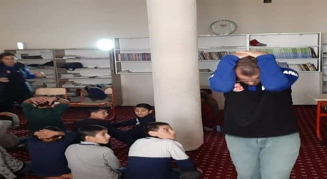 Şırnakta Kuran kursu öğrencilerine afet farkındalık eğitimi verildi