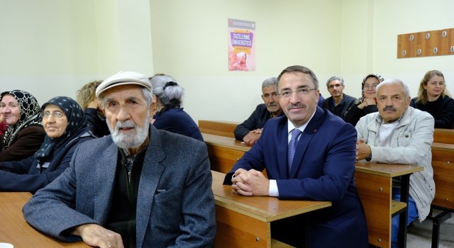Sivas Cumhuriyet Üniversitesinde “Tazelenme Üniversitesi” açıldı