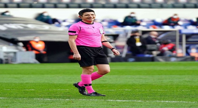 Sivasspor - Ümraniyespor maçında Yaşar Kemal Uğurlu düdük çalacak