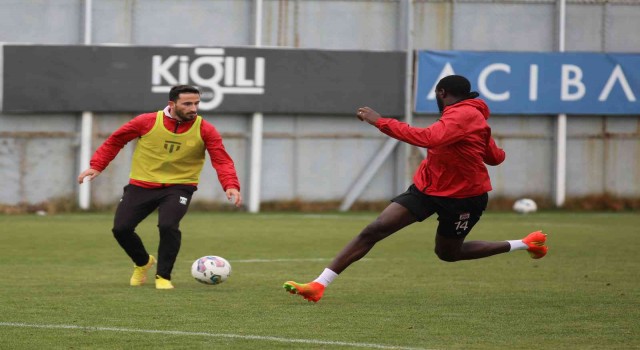 Sivassporda Ümraniyespor mesaisi devam etti