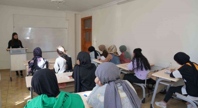 Siverekte eğitime destek devam ediyor