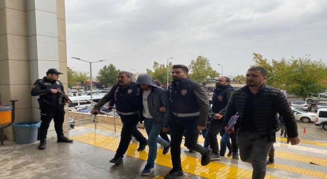Siverekte parktaki bankları yakanlar adliyeye sevk edildi