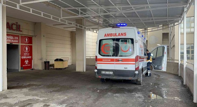 Siverekte trafik kazası: 1 ölü, 4 yaralı