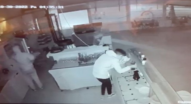 SMA hastası Arya bebeğin yardım kumbarasını çaldılar