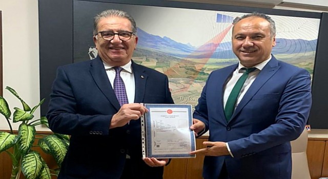 Sökede Lisanslı Depo arazisinin inşaat hakkı tapusu teslim alındı