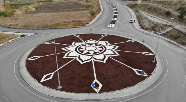 Somanın caddeleri nakış gibi işlendi