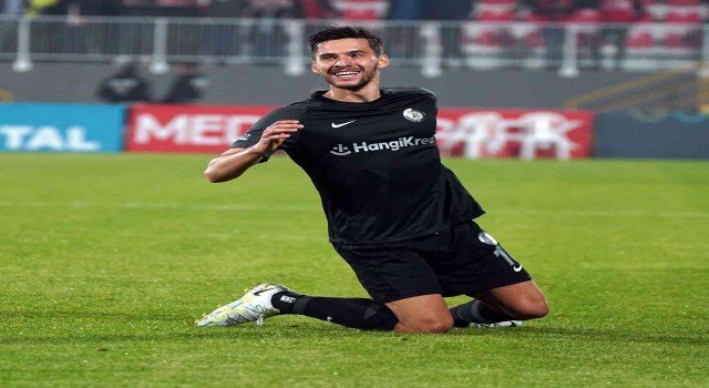 Spor Toto Süper Lig: Ümraniyespor: 3 - Corendon Alanyaspor: 1 (Maç sonucu)