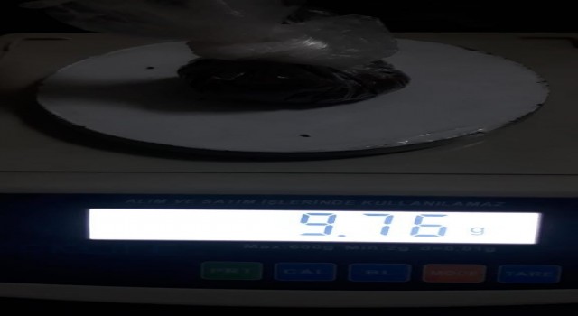 Şüpheli şahsın üst aramasında uyuşturucu madde bulundu