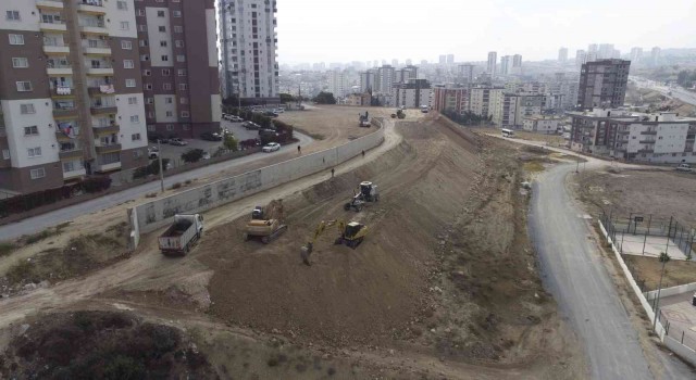 Mersin Tarsus'ta Seyir Terası çalışmaları sürüyor