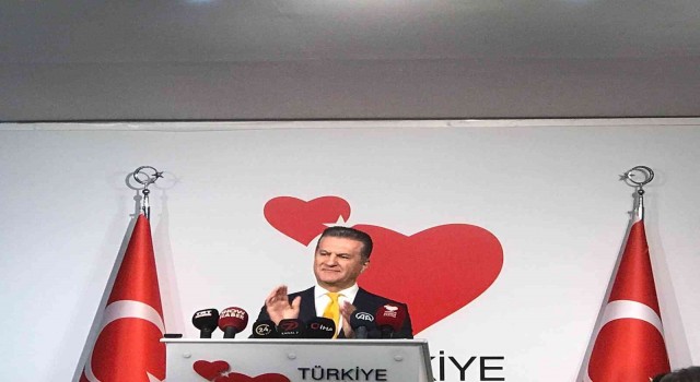 TDP Genel Başkanı Sarıgül: “Siyasilerin muhatabı devlet memurları değil, siyasilerdir”