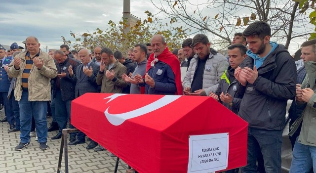 Trafik kazasında hayatını kaybeden astsubaya hüzünlü veda