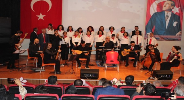 Turgutluda 24 Kasım Öğretmenler Günü törenlerle kutlandı