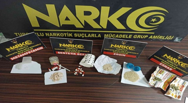 Turgutluda uyuşturucu tacirinin evine baskın: 1 tutuklama