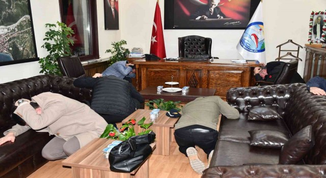 Türkelide Çök Kapan Tutun tatbikatı