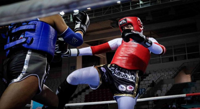 Uluslararası Antalya Muaythai Açık Kupası devam ediyor