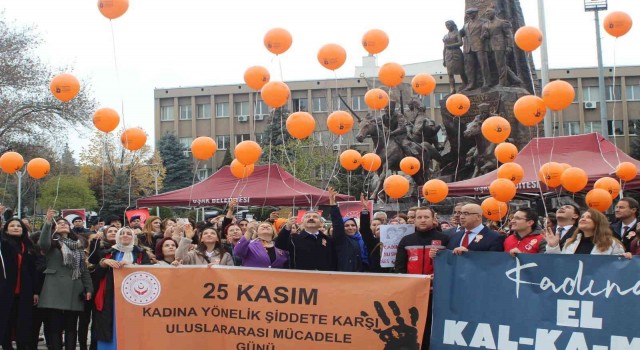 Uşakta turuncu balonlar kadınlar için bırakıldı