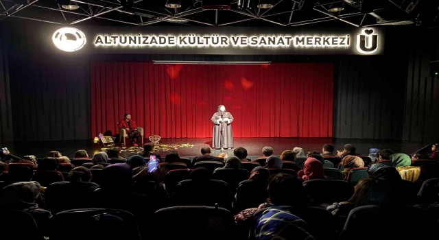 Üsküdarda, şiddet mağduru kadınların yazdığı tiyatro oyunu ile kadına şiddete dikkat çekildi