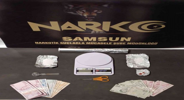 Uyuşturucu madde ve hassas teraziyle yakalandı