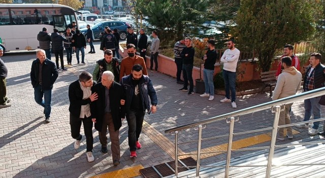 Uyuşturucu operasyonunda 7si infaz koruma memuru 13 kişi tutuklandı
