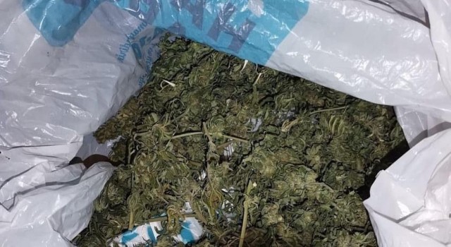 Uyuşturucu ticaretine 3 tutuklama