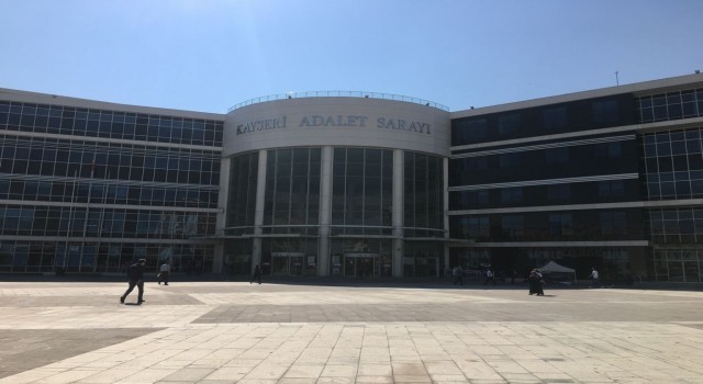 Üzerine otomobil düşen işçinin davasında 2 sanığa zorla getirme kararı