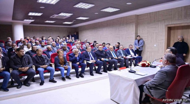 Vali Aksoy, Germencikli muhtarlar ile bir araya geldi