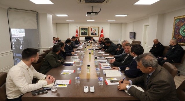 Vali Atay, vatandaşların taleplerini dinledi