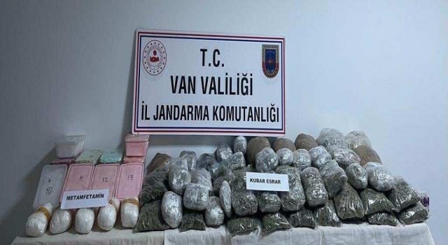 Vanda 52 kilo uyuşturucu ele geçirildi