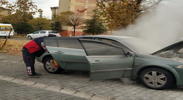 Vanda araç yangını