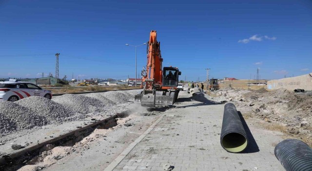 VASKİ, kronikleşmiş altyapı sorunlarını çözmeye devam ediyor