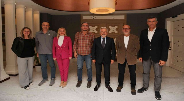 Veteran basketbolculardan Başkan Erdeme teşekkür