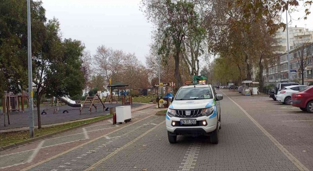 Yalova Belediyesinin ilaçlama çalışmaları yaz kış devam ediyor