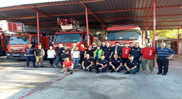 Yangınların gönüllü kahramanları itfaiye ile birlikte tatbikat yaptı