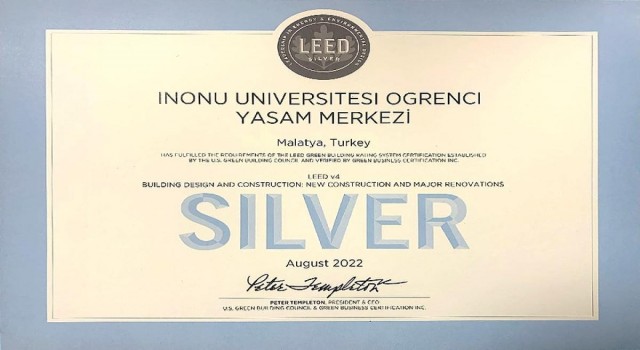Yaşam Merkezine Yeşil Bina Belgesi