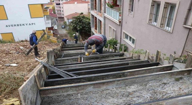 Yaya ulaşımının rahatlaması için o sokakta merdiven yapılacak