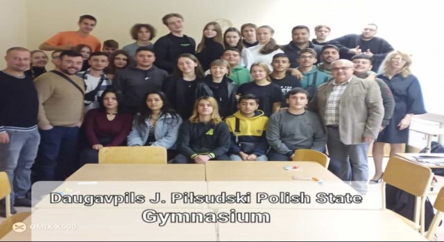Yenilenebilir enerji stajı gören AYMESEMli öğrenciler donanımlarını arttırdı