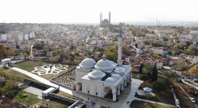 Yıpranan asırlık mezar taşları onarıldı