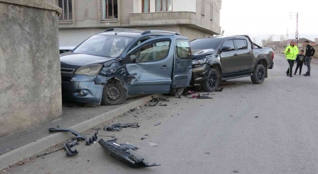 Yüksekovada trafik kazası: 3 yaralı