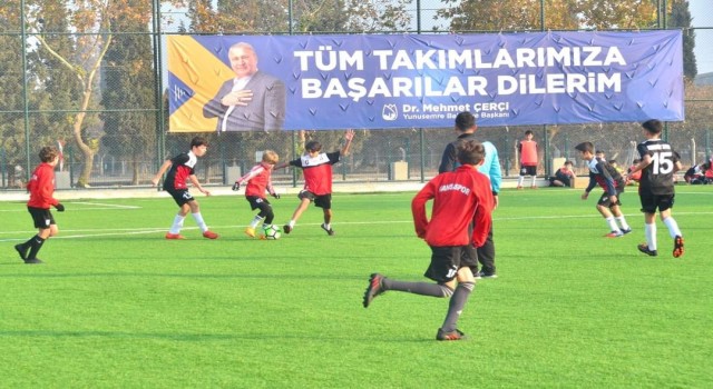 Yunusemrede çocuklar turnuvaya doydu