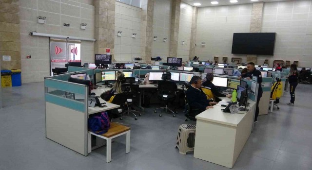 112yi 505 kez arayıp hakaret eden kişiye 63 farklı dava açıldı