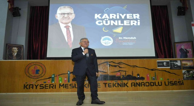2022de en çok habere konu olan büyükşehir belediye başkanları belli oldu