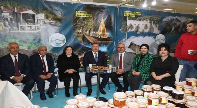 Adana Tanıtım Günleri... Pozantı Belediyesinin standına yoğun ilgi