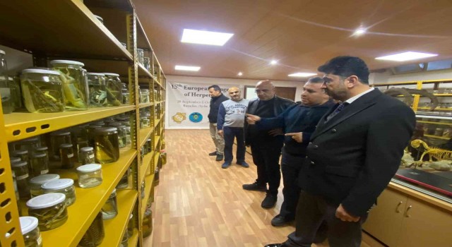 ADÜ Rektörü Aldemir, Fen Fakültesinde incelemelerde bulundu