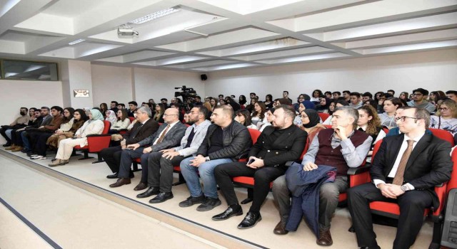 Afyonkarahisarda, “İnsan Haklarını Koruma Mekanizmaları” paneli gerçekleştirildi
