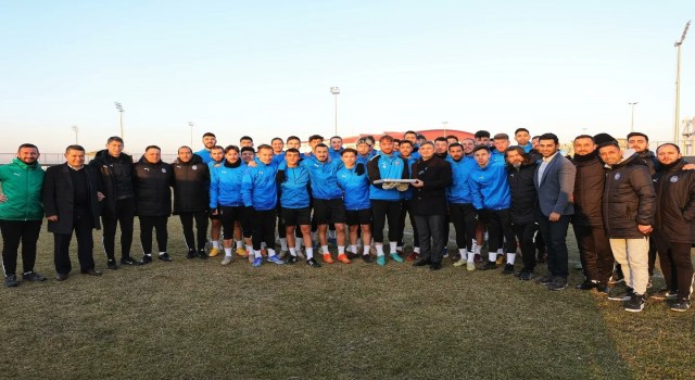 Afyonspor devre arası kampı için Antalyaya gidiyor