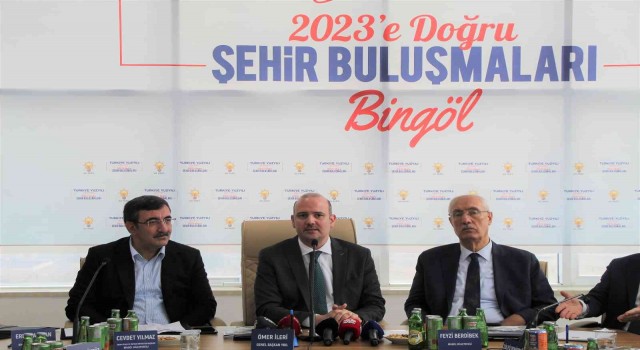 AK Parti Genel Başkan Yardımcısı İleri: Türkiyede, yurt içinde bulamadıkları vizyonu maalesef yabancı danışmanlar ile bulmaya çalışıyorlar