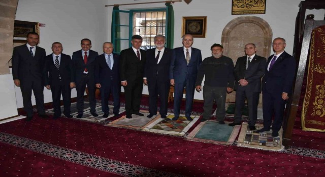AK Parti Genel Başkanvekili Kurtulmuş, Kapalı Maraşı ziyaret etti