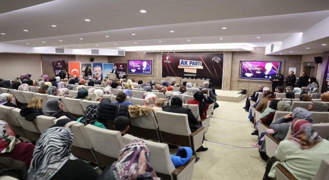 Ak Partili kadınlar siyaset akademisinde buluştu