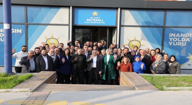 AK Partili Sürekliden Konak ve Bayraklı çıkarması